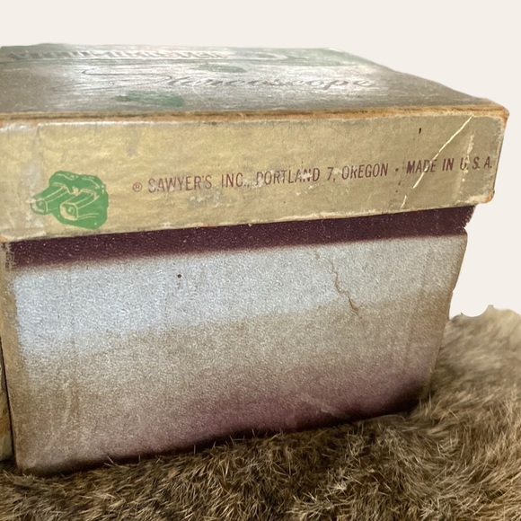 VIEW-MASTER Antique 1950’s Stereoscope with Alice in Wonderland Reel - Picture 4 of 17